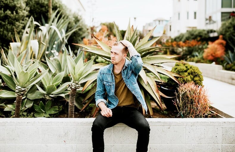 How to Match the Color of Your Handbag With an Outfit